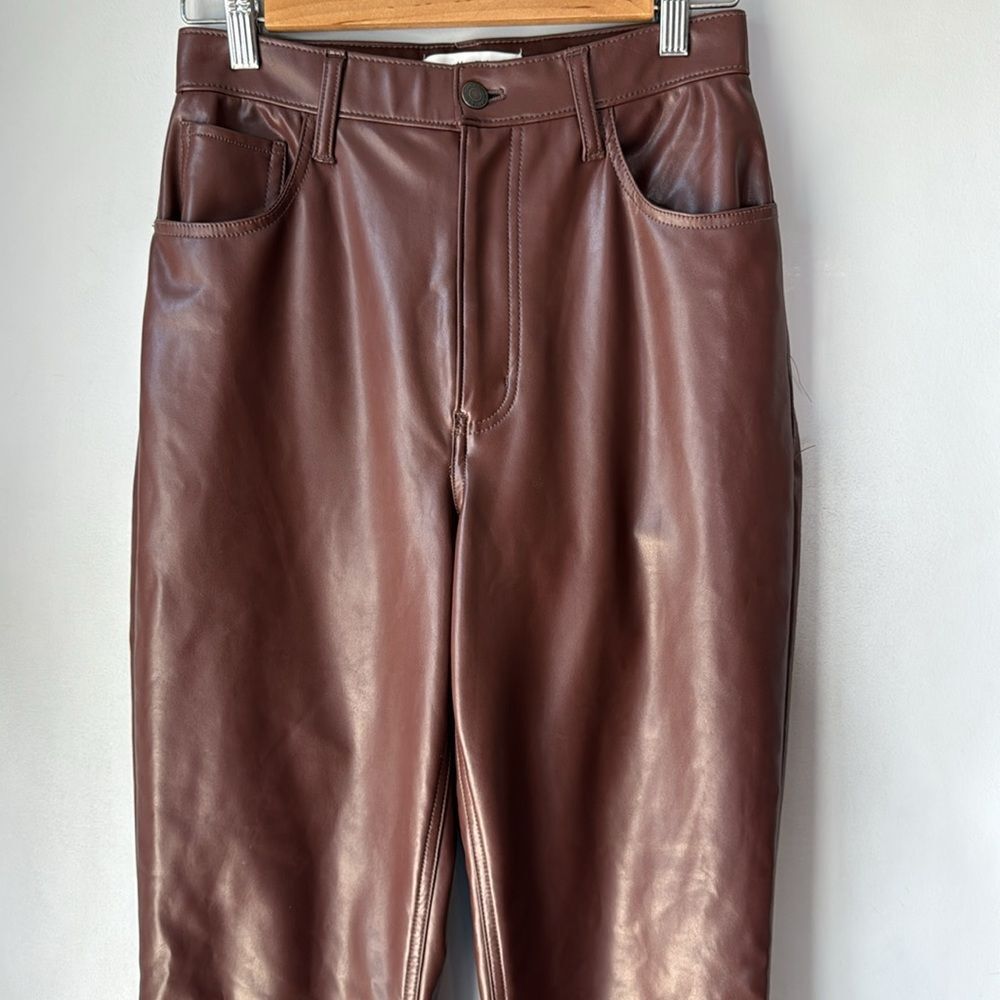 Abercrombie & Fitch Vegan Leather Curve Love 90s High Rise Pants - Picture 5 of 11